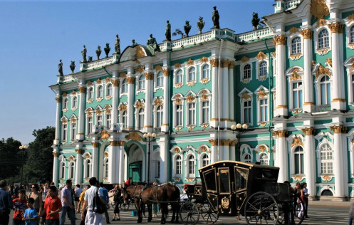 17 февраля 1852 года Эрмитаж открыли для публики