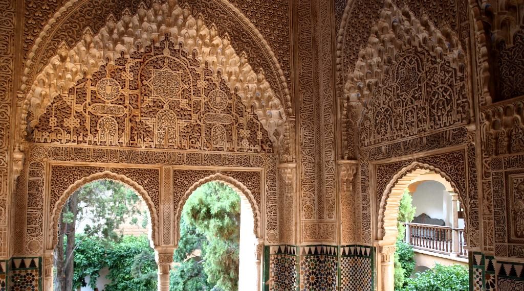 Каменные кружева Альгамбры (Elhambra). Гранада, Испания 