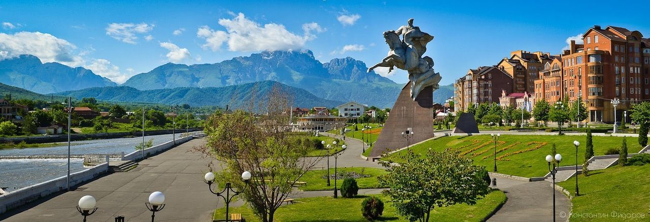 Памятник Иссе Плиеву во Владикавказе, столице Северной Осетии-Алании. Фото Константина Фарниева