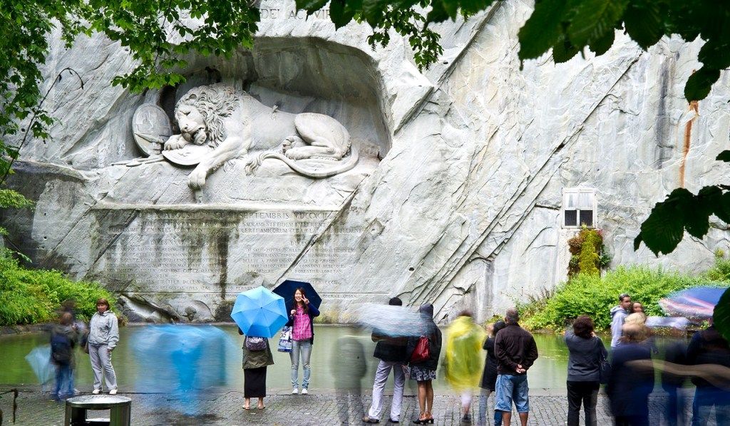 Памятник «Умирающий лев» (Löwendenkmal). Люцерн, Швейцария