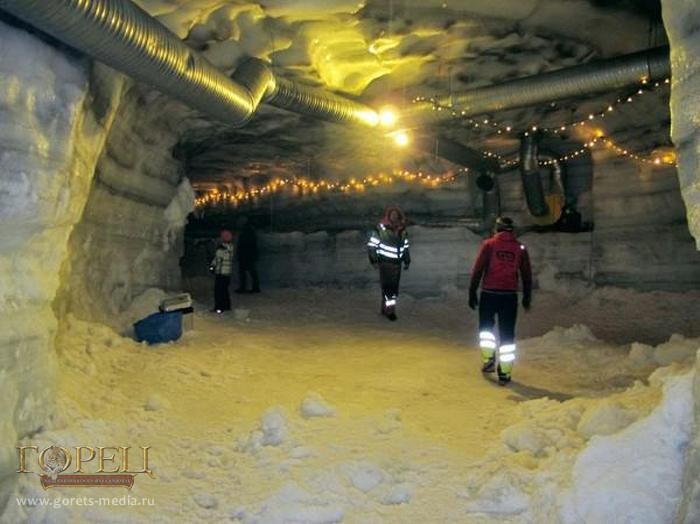 В Исландии откроют туннель под 30-метровой толщей льда