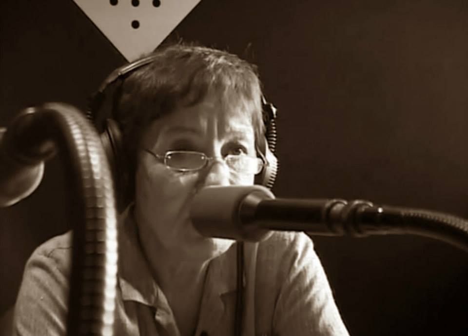 Фатима Салказанова в студии радио 