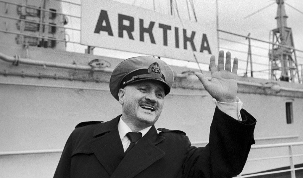 Прославленному полярному капитану Кучиеву установят памятник во Владикавказе