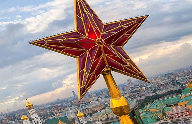 Видео 360 градусов: Московский Кремль с высоты птичьего полета