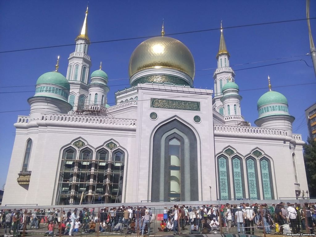 В Москве открылась самая большая в Европе Соборная мечеть