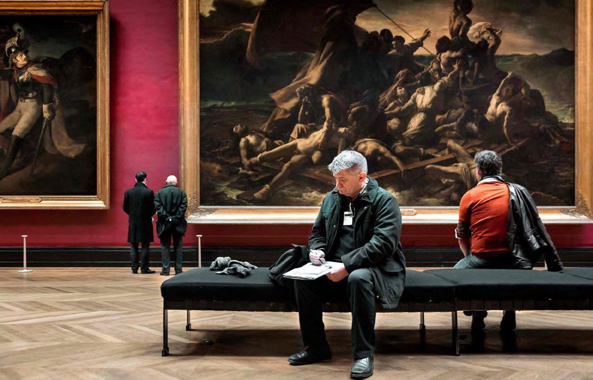Александр Сокуров в Лувре, в перерыве между съемками