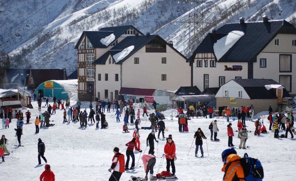 На горнолыжном «Эльбрусе» для туристов откроют круглосуточный офис 