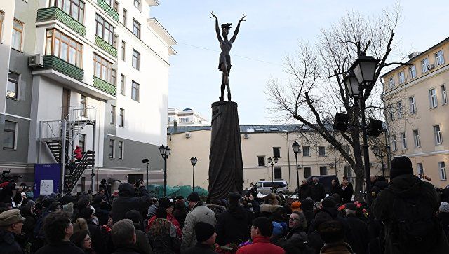 В Москве открыли памятник Майе Плисецкой. © РИА Новости. Илья Питалев