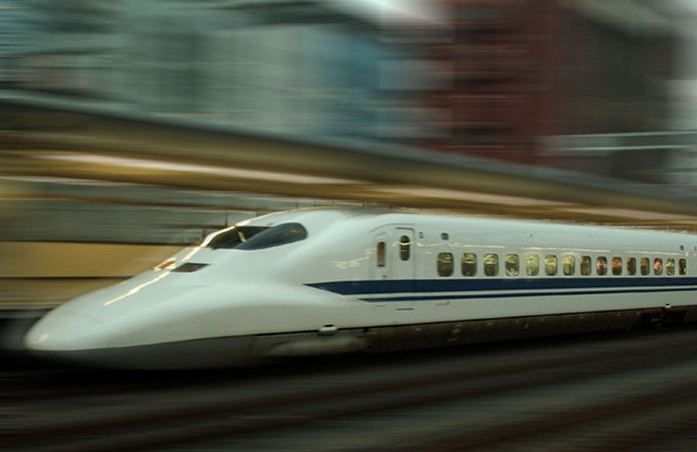 Поезд-пуля. Китай запустил самый быстрый поезд в мире