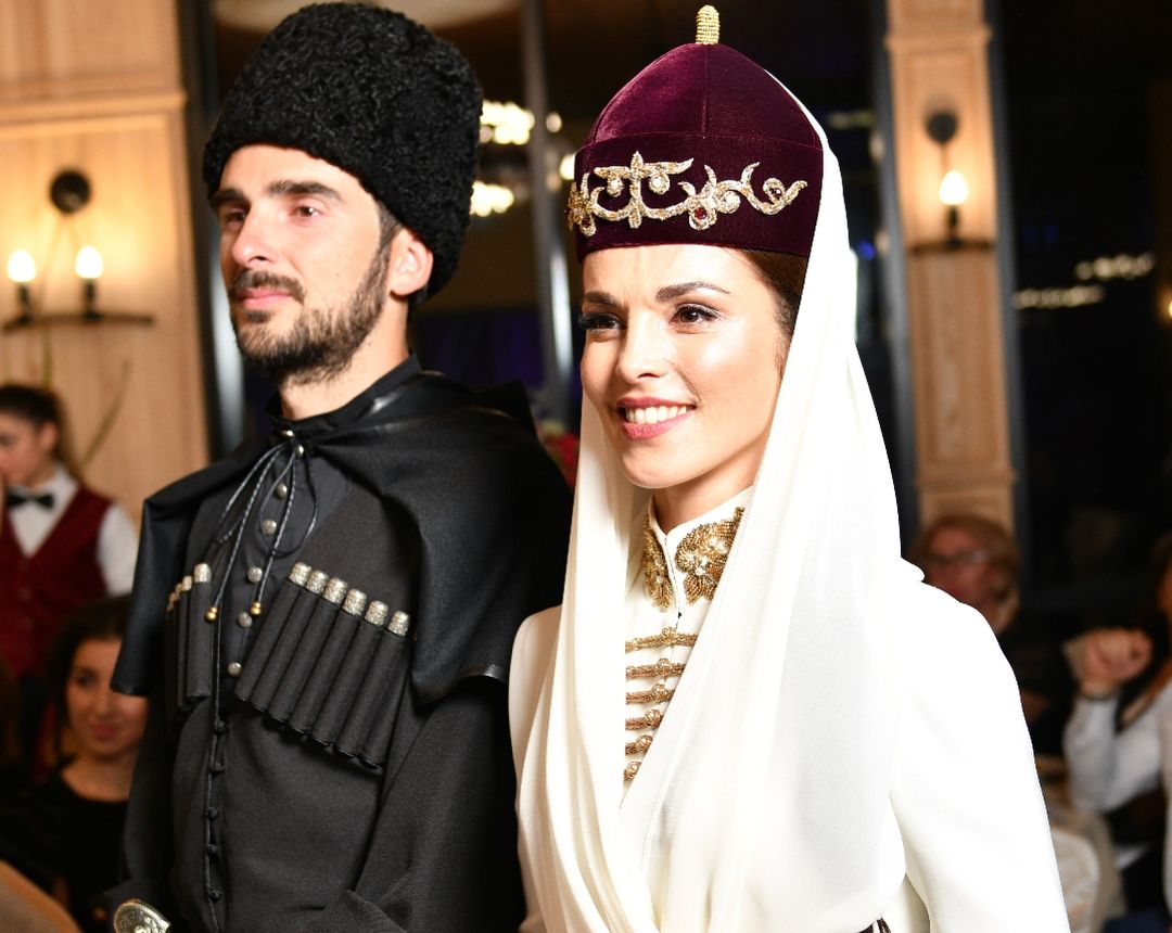 Сати Казанова и Стефано Тиоццо сыграли свадьбу в Северной Осетии