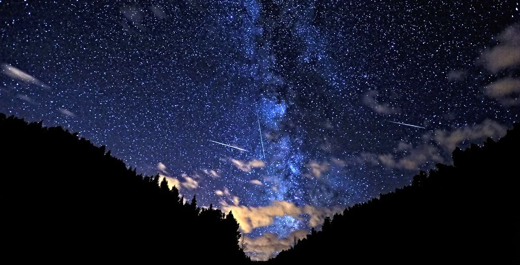 Астрономы: самый масштабный звездопад лучше всего наблюдать в горах Крыма