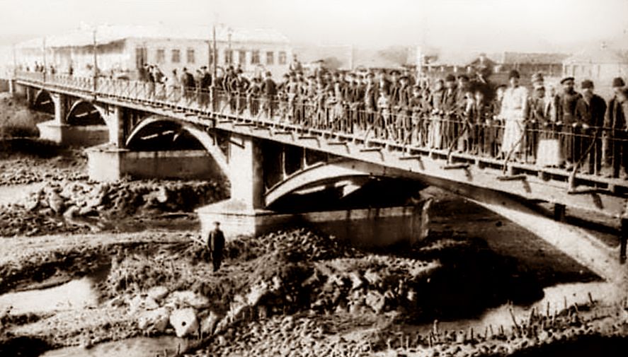 Владикавказ. Чугунный мост, соединивший столетия