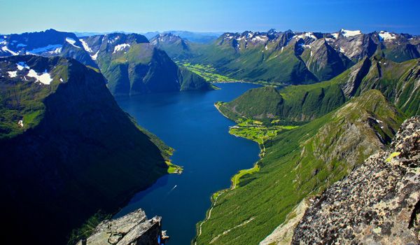 Знаменитые Норвежские фьорды с высоты птичьего полета