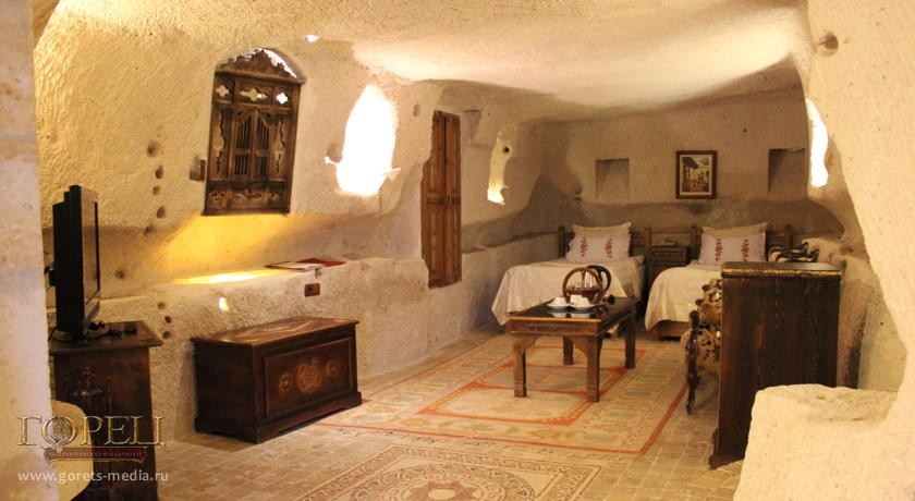 Все комнаты этого этнического отеля вырублены в пещере (Каппадокия, Турция)