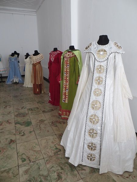 Во Владикавказе показали костюмы, созданные для постановок Мариинского театра