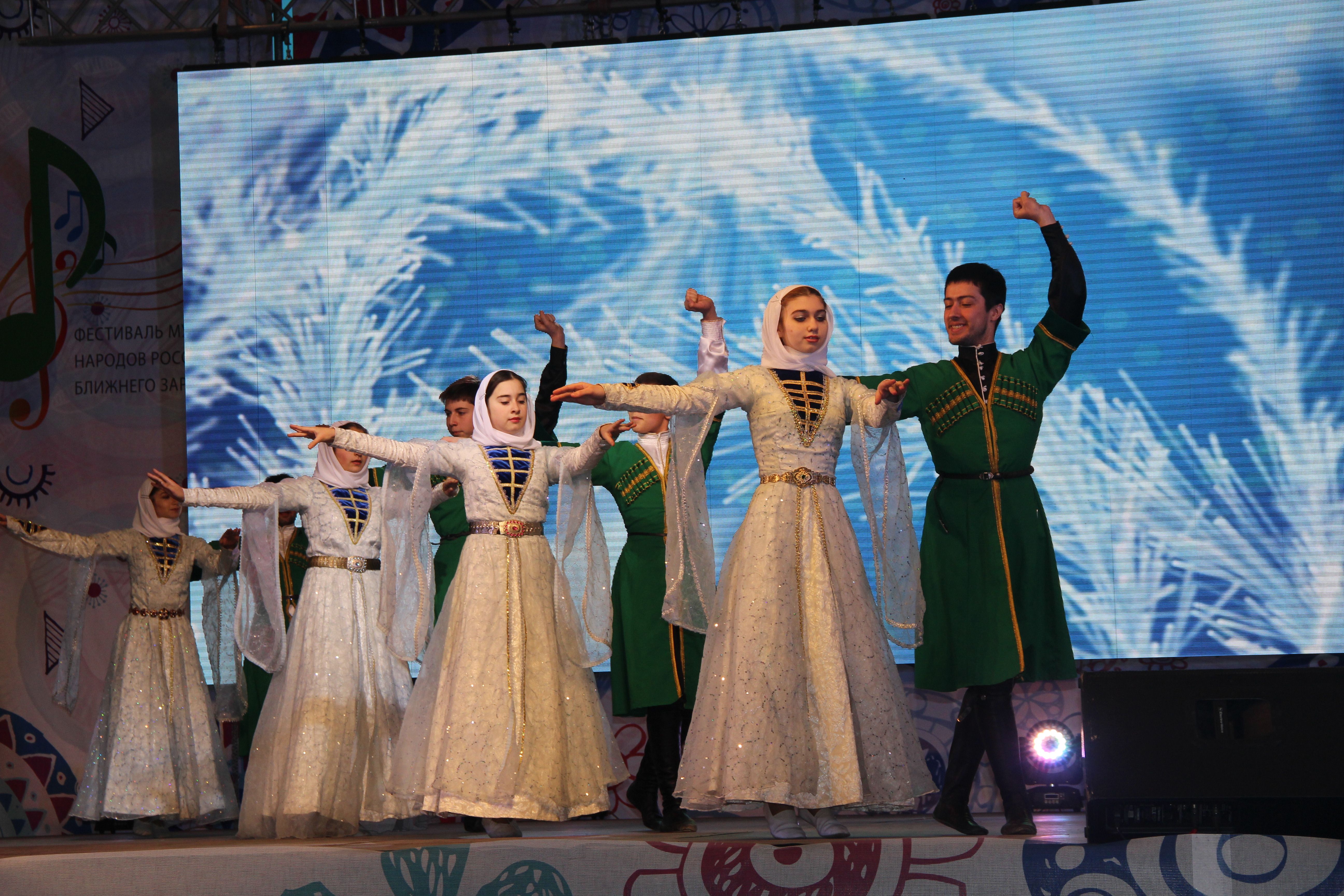 Дагестанский ансамбль получил награду на фестивале народных традиций