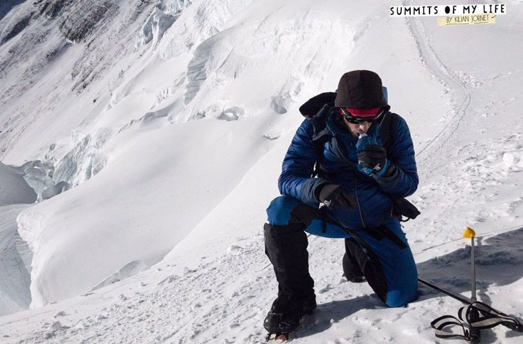 Испанец покорил Эверест за рекордное время без кислорода