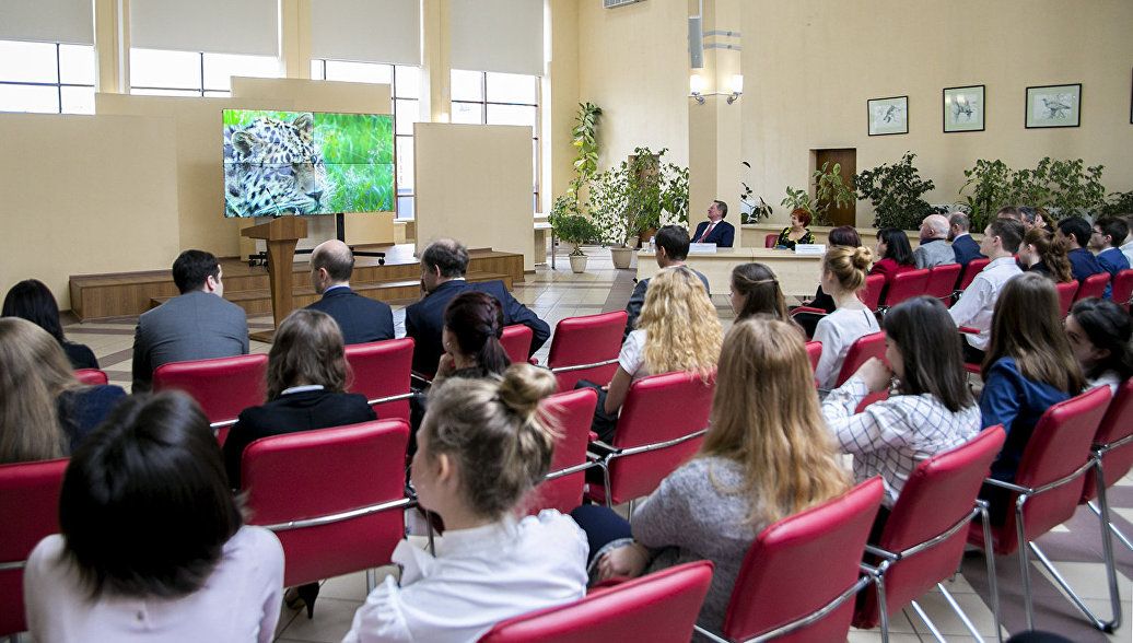 Сергей Иванов рассказал московским школьникам о дальневосточном леопарде