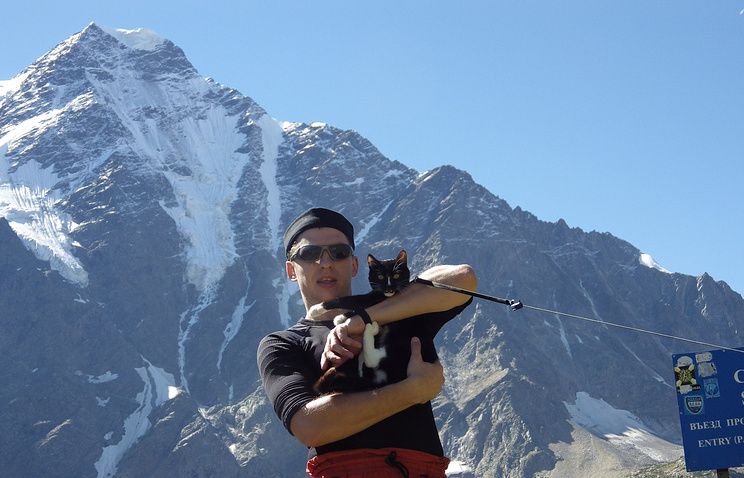 Турист из Нижнего Тагила отправился покорять Эльбрус с котом