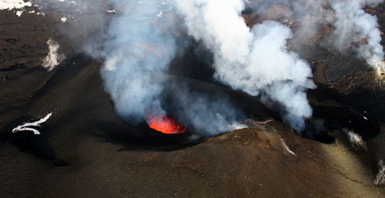Застывшая лава спасла от смерти туриста в горах Камчатки