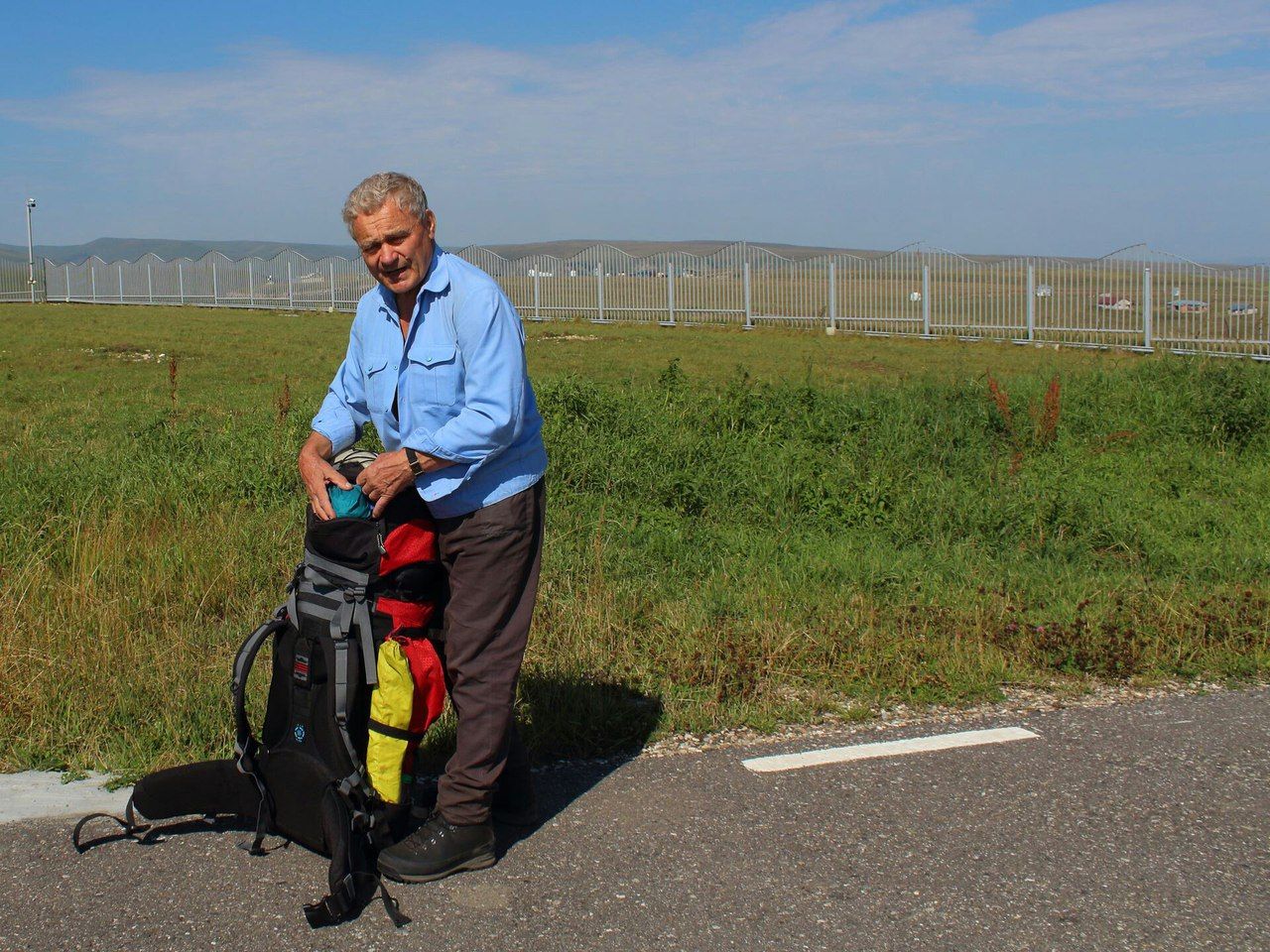 Омский пенсионер идет пешком через горы в Кабардино-Балкарию 